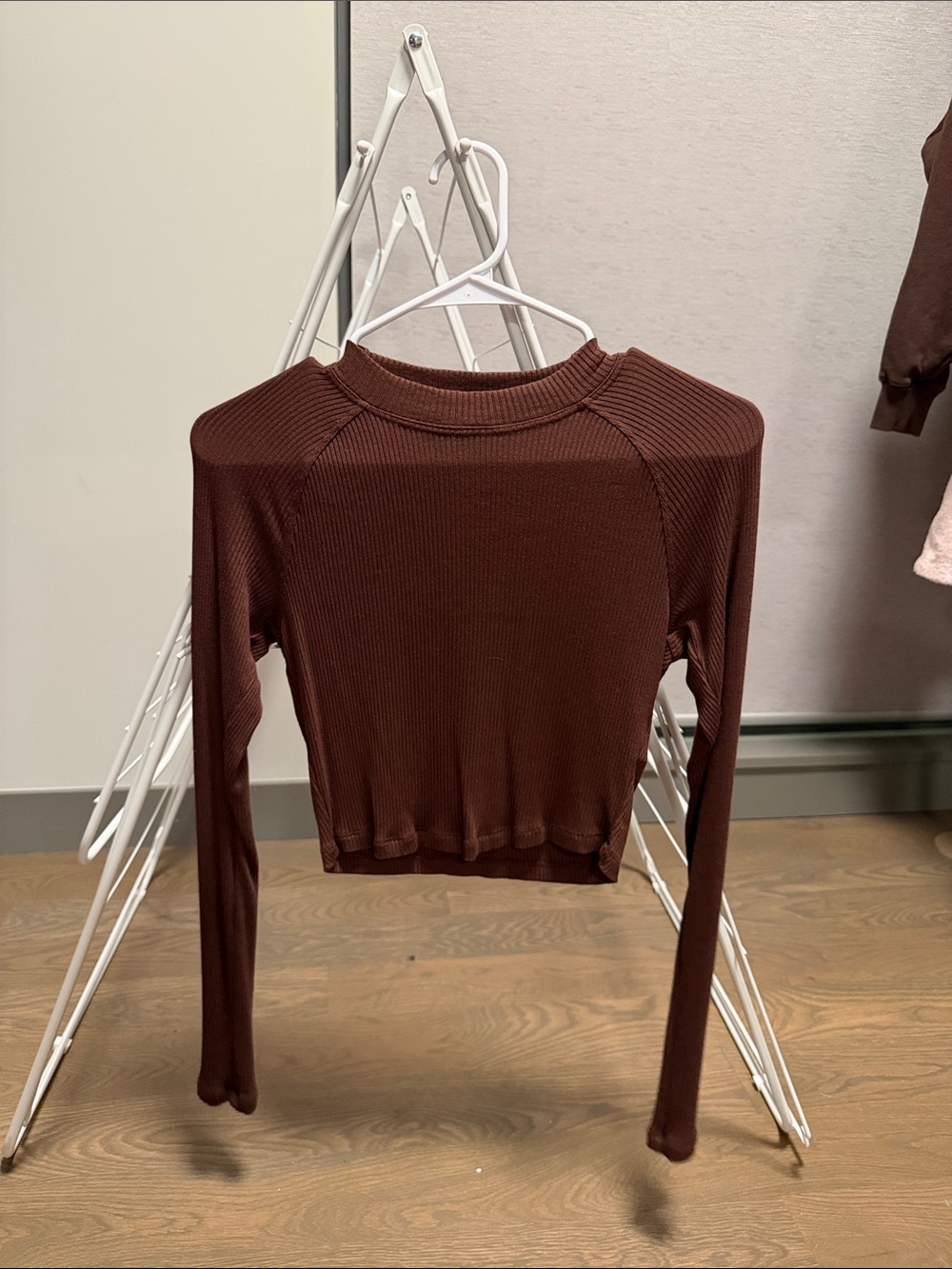 Beyond Yoga Brown Ribbed Long-Sleeve Crop Top